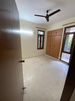 Room in 3 BHK Apartment at Dwarka – for Rent