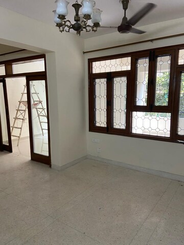Room in 3 BHK Apartment at Dwarka – for Rent