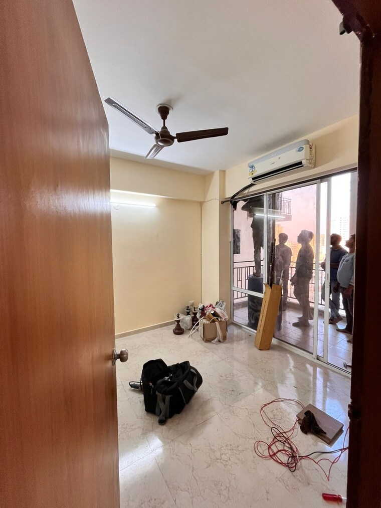 Living Room, signature-global-the-millennia 2 Bedroom 1050 Sq.Ft. Apartment In Sector 37d Gurgaon 10053565