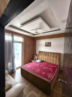 3 BHK + Pooja Room,Extra Room Apartment For Rent in Gomti Nagar