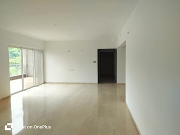 Room in 3 BHK Apartment at Kolte Patil 24K Stargaze, Bavdhan – for Rent