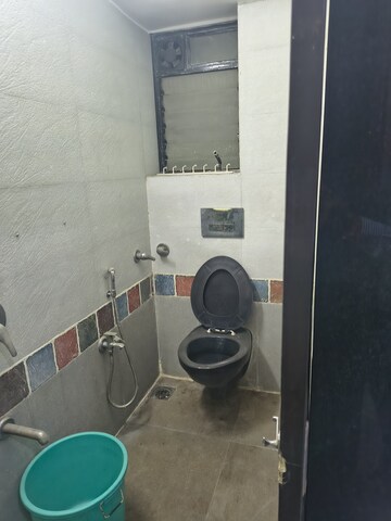 Master Bedroom in 1 BHK Apartment at Kurla East – for Rent