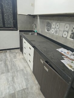1 BHK + Study Room Apartment For Rent in Kurla East