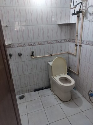 Bathroom in 2 BHK Builder Floor at RWA Apartments Sector 51, Sector 51 – for Rent