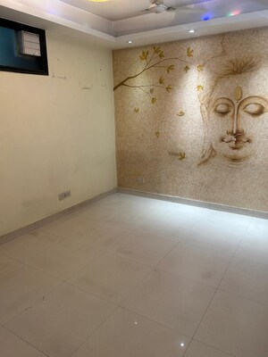 Room in 2 BHK Builder Floor at Saket – for Rent