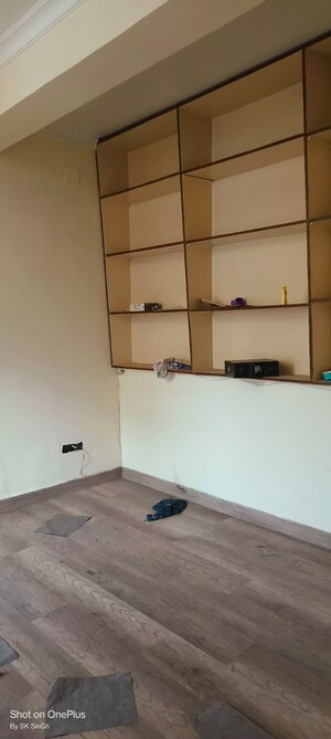 Furnished Amenities in 3 BHK Apartment at Dwarka – for Rent