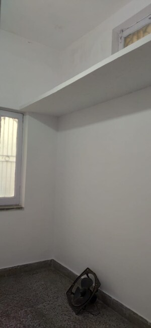 1 BHK Builder Floor For Rent in Jakhan