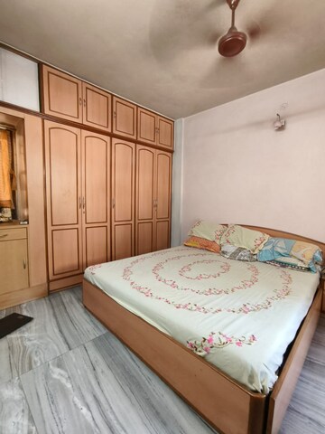 Bedroom in 3 BHK Apartment at Vasant Vihar Complex, Pokhran Road No Two – for Rent