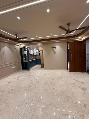 Bedroom in 3 BHK Builder Floor at Fateh Nagar – for Sale