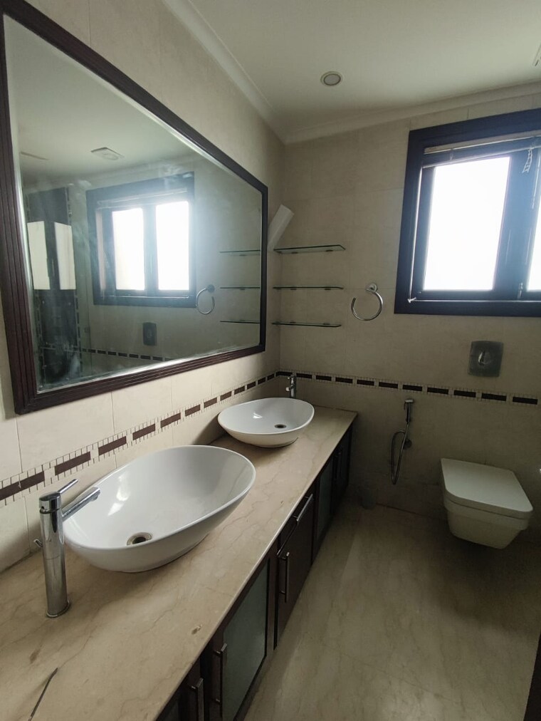 Master Bedroom, greater kailash ii 4 Bedroom 1000 Sq.Yd. Builder Floor In Greater Kailash ii Delhi 10053822