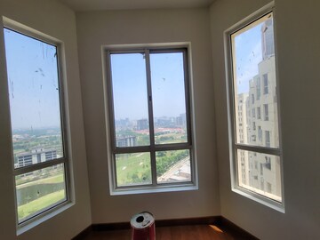 Room in 2 BHK Apartment at 3C Lotus Boulevard, Sector 100 – for Rent