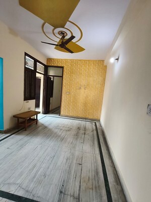 Living Room in 2 BHK Builder Floor at Vaishali Sector 3 – for Rent