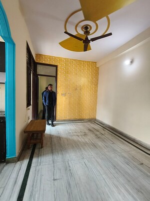 Living Room in 2 BHK Builder Floor at Vaishali Sector 3 – for Rent