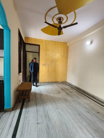 Living Room in 2 BHK Builder Floor at Vaishali Sector 3 – for Rent