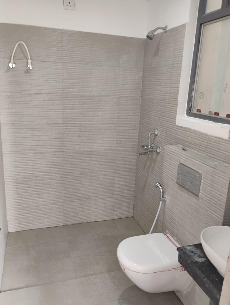 Bathroom, chinhat 2 Bedroom 1100 Sq.Ft. Apartment In Chinhat Lucknow 10053860