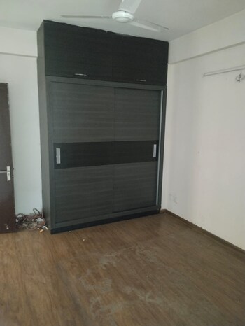 Wave Executive Floors