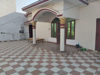 2 BHK Villa for Rent in Jogiwala, Dehradun