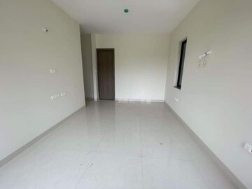 Room in 3 BHK Apartment at Kumar Prospera Hadapsar, Hadapsar – for Sale