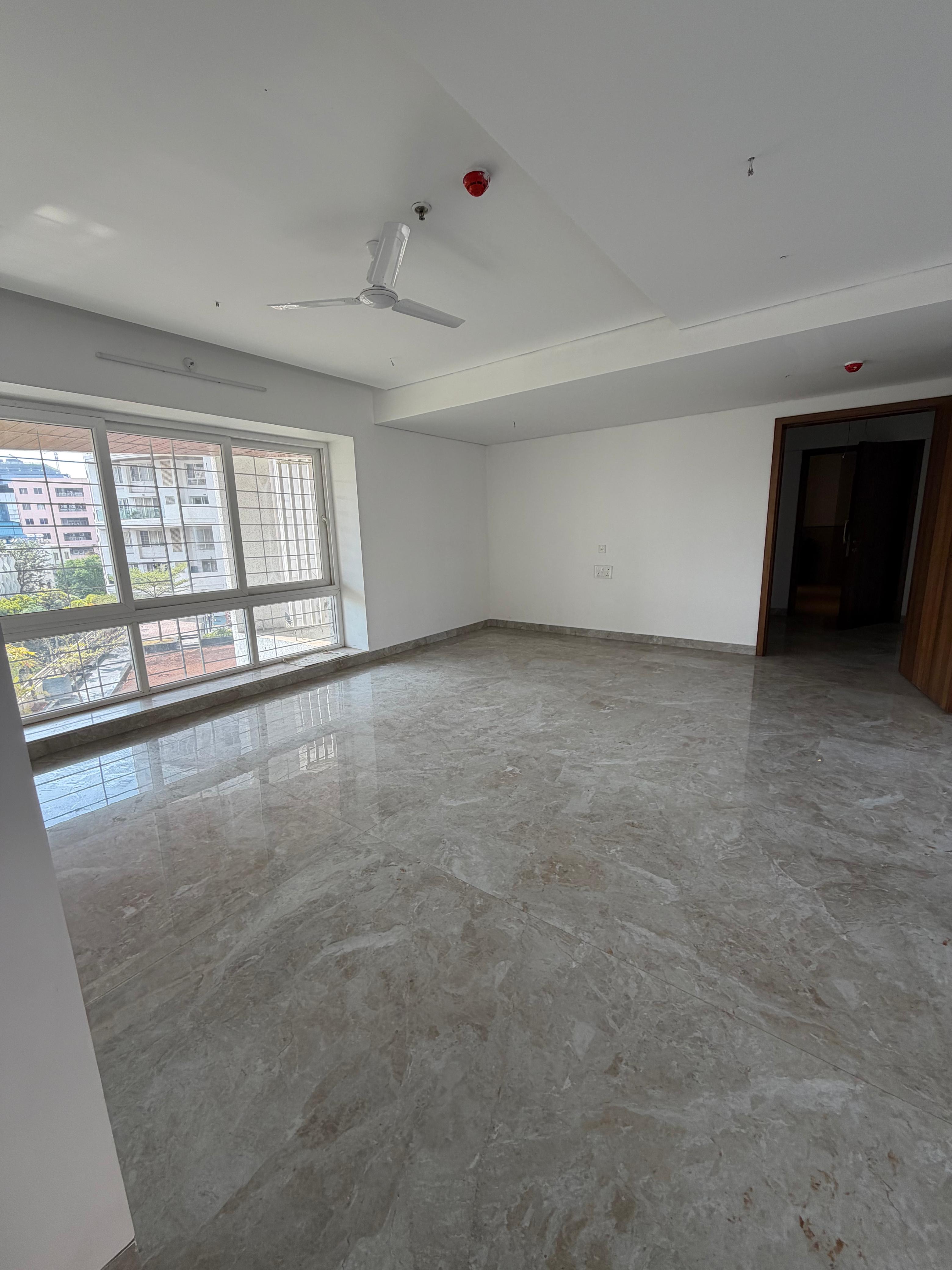 3.5 BHK + Extra Room 1800 Sq.Ft. Apartment in G M Kenjale Emirus Apartment