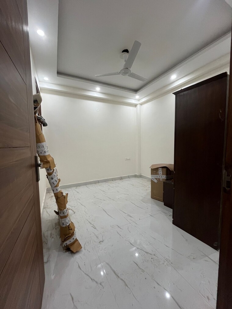 Room, chattarpur 2 Bedroom 81 Sq.Yd. Builder Floor In Chattarpur Delhi 10057272