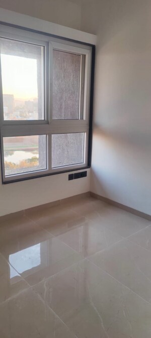 Room in 2 BHK Apartment at Pristine Allure, Kharadi – for Rent