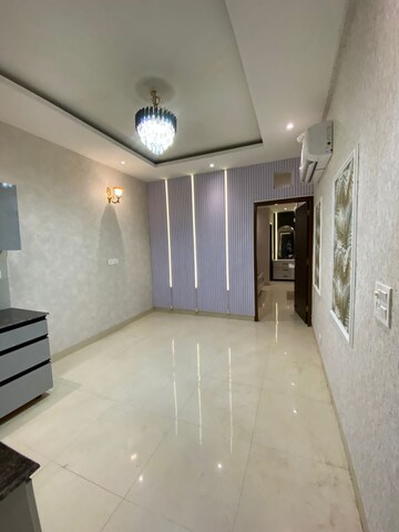 Room in 1 BHK Apartment at Aura Homes, Patiala Road – for Sale