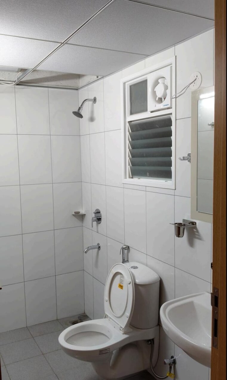 Bathroom, brigade-parkside-north 2 Bedroom 1100 Sq.Ft. Apartment In Jalahalli Bangalore 10057578
