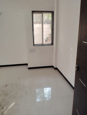 Room in 3 BHK Apartment at High Class Residency, Bavdhan – for Rent