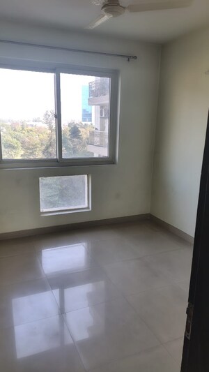 Room in 2 BHK Apartment at Shapoorji Pallonji Joyville Gurgaon, Sector 102 – for Rent