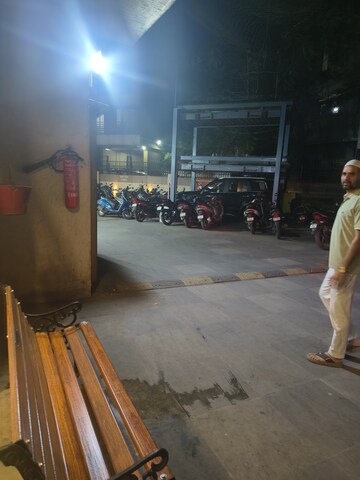 Furnished Amenities in 2 BHK Apartment at Bhoomi Midas, Kurla – for Rent