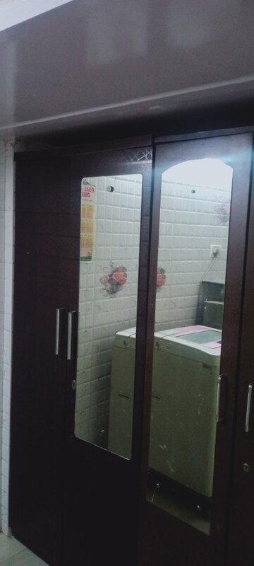 Building Lobby in 1 RK Apartment at Bindra Complex, Andheri East – for Rent