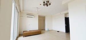 Room in 3 BHK Apartment at Conscient Heritage Max, Sector 102 – for Rent
