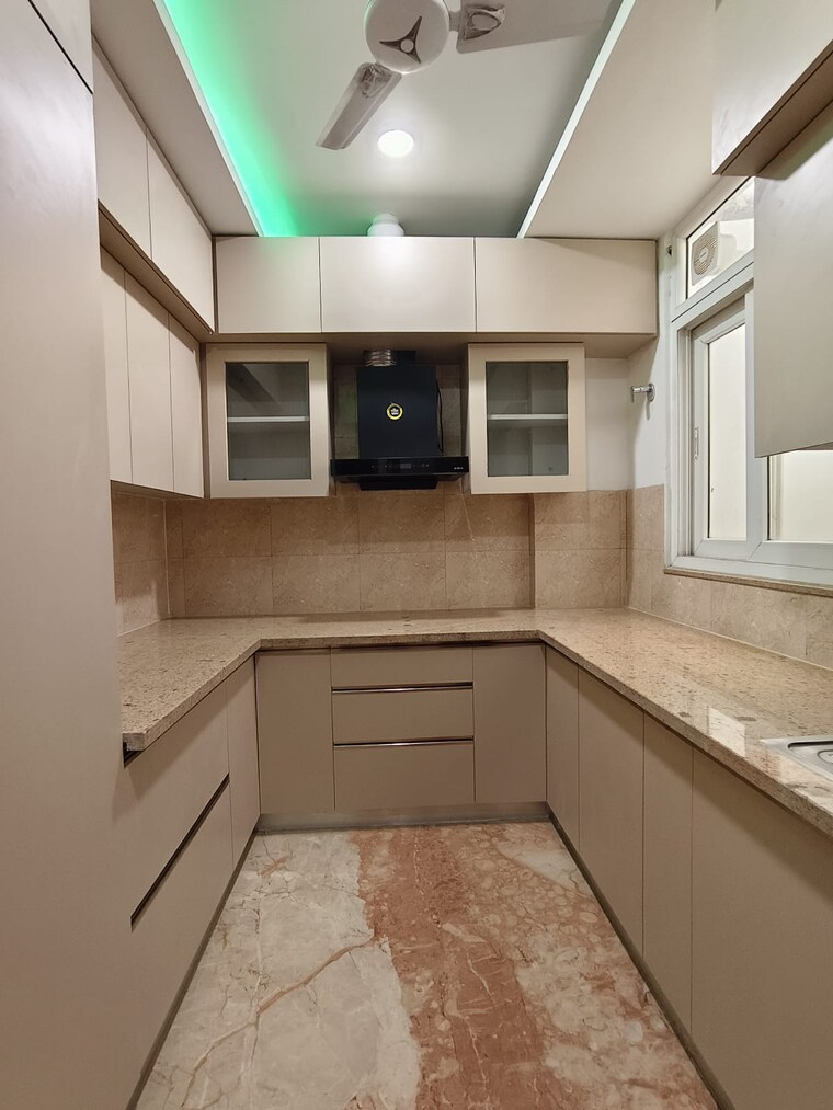 Kitchen, sushant lok i 3 Bedroom 2600 Sq.Ft. Builder Floor In Sushant Lok I Gurgaon 10060629