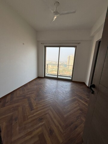 Room in 2 BHK Apartment at Kiara Residency, Sushant Golf City – for Rent