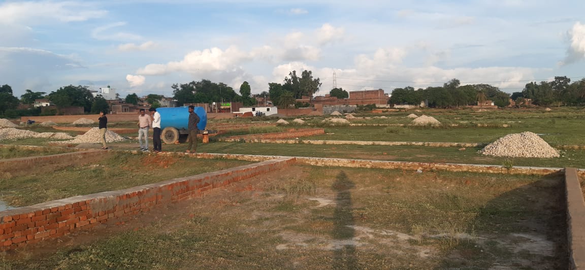 Plot For Sale in Kisan Path