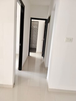 2 BHK Apartment For Rent in UK Iridium