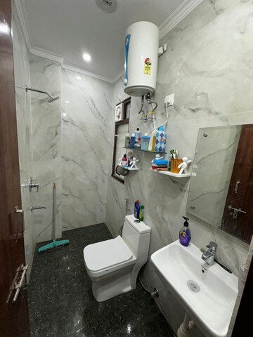 Team Area in 3 BHK Builder Floor at Sector 57 – for Rent