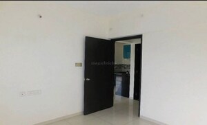 Room in 2.5 BHK Apartment at Kolte Patil Life Republic, Hinjewadi – for Rent