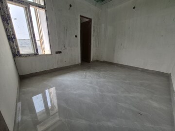 Room in 2 BHK Builder Floor at Oneiric Pacific Residency, Sector 81 – for Sale