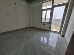 Room in 2 BHK Builder Floor at Salarpur – for Sale