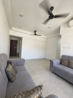 2 BHK + Study Room Apartment For Rent in Shapoorji Pallonji Vicinia