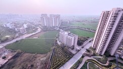 4 BHK + Servant Room Apartment For Sale in Paras Dews