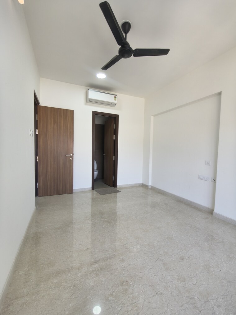 Master Bedroom, shapoorji-pallonji-vicinia 2 Bedroom 670 Sq.Ft. Apartment In Powai Mumbai 10077938