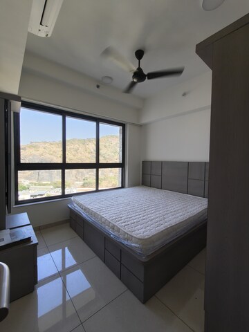 Master Bedroom in 2 BHK Apartment at Shapoorji Pallonji Vicinia, Powai – for Rent