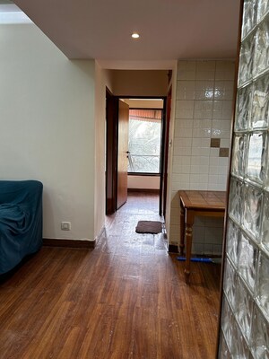 Room in 1.5 BHK Apartment at Juhu – for Rent