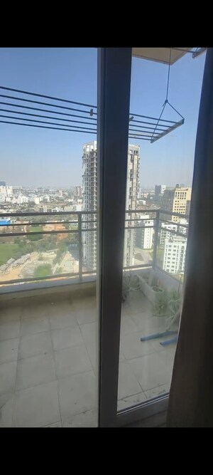 Swimming Pool in 3 BHK Apartment at DLF The Primus, Sector 82a – for Sale