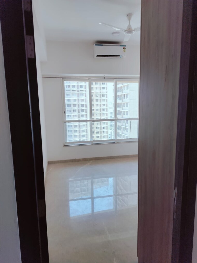 Bathroom, kalpataru-radiance 3.5 Bedroom 1567 Sq.Ft. Apartment In Goregaon West Mumbai 10078113