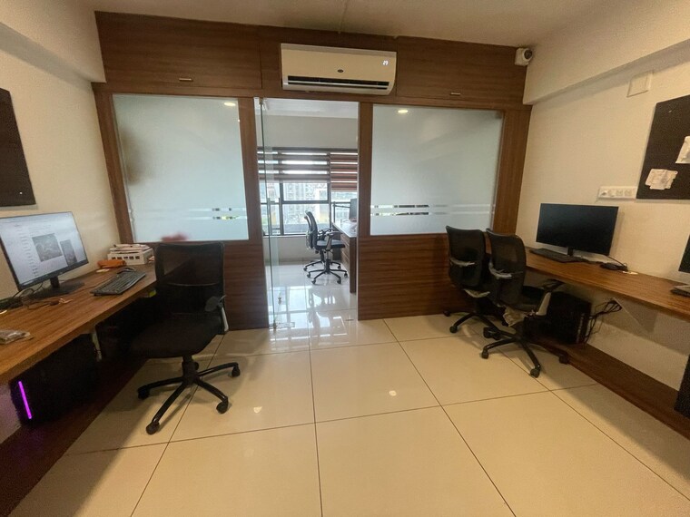 Team Area, sola Commercial Office Space 781 Sq.Ft. In Sola Ahmedabad 10078125
