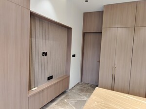 Room in 3 BHK Apartment at Adani Ten BKC, Bandra East – for Rent