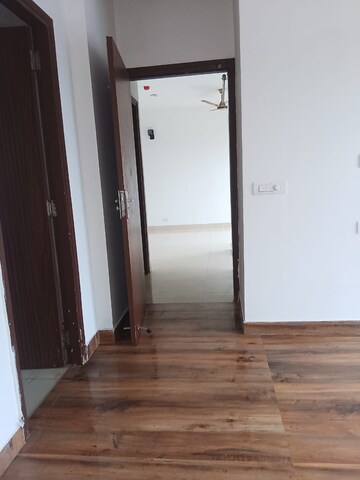 Room in 2 BHK Apartment at Ace Divino, Sector 1 Greater Noida – for Rent